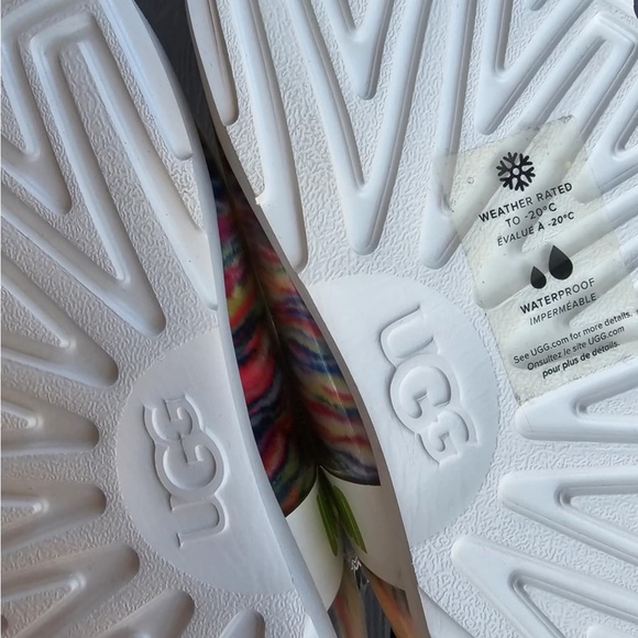 UGG Classic Clear Mini Pixelate - Picture 10 of 10